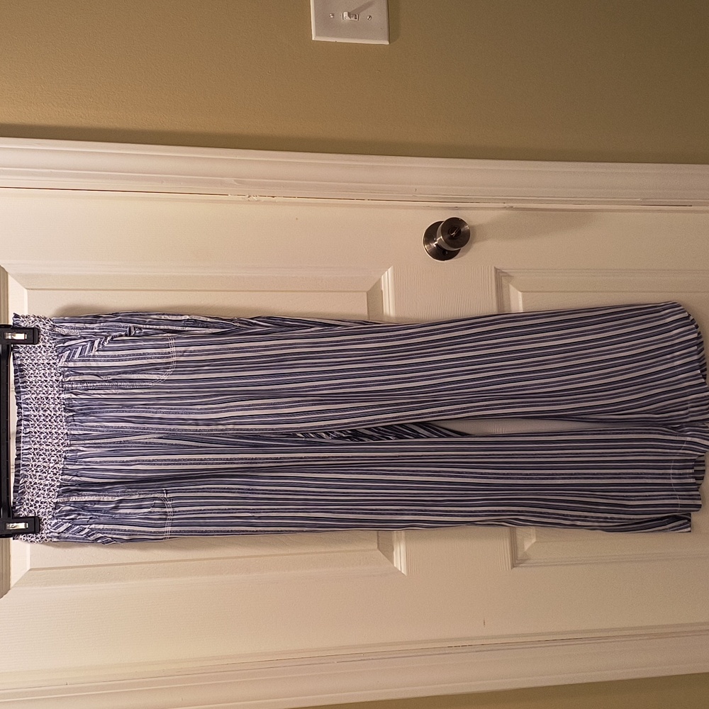 Guess Wide Leg Striped Pants with Stretchy Waistband